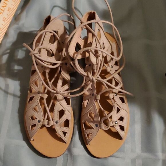 MOSSIMO WOMAN SANDAL GLADIATOR  BEIGE  SHOES 7 1/2 - Picture 1 of 6